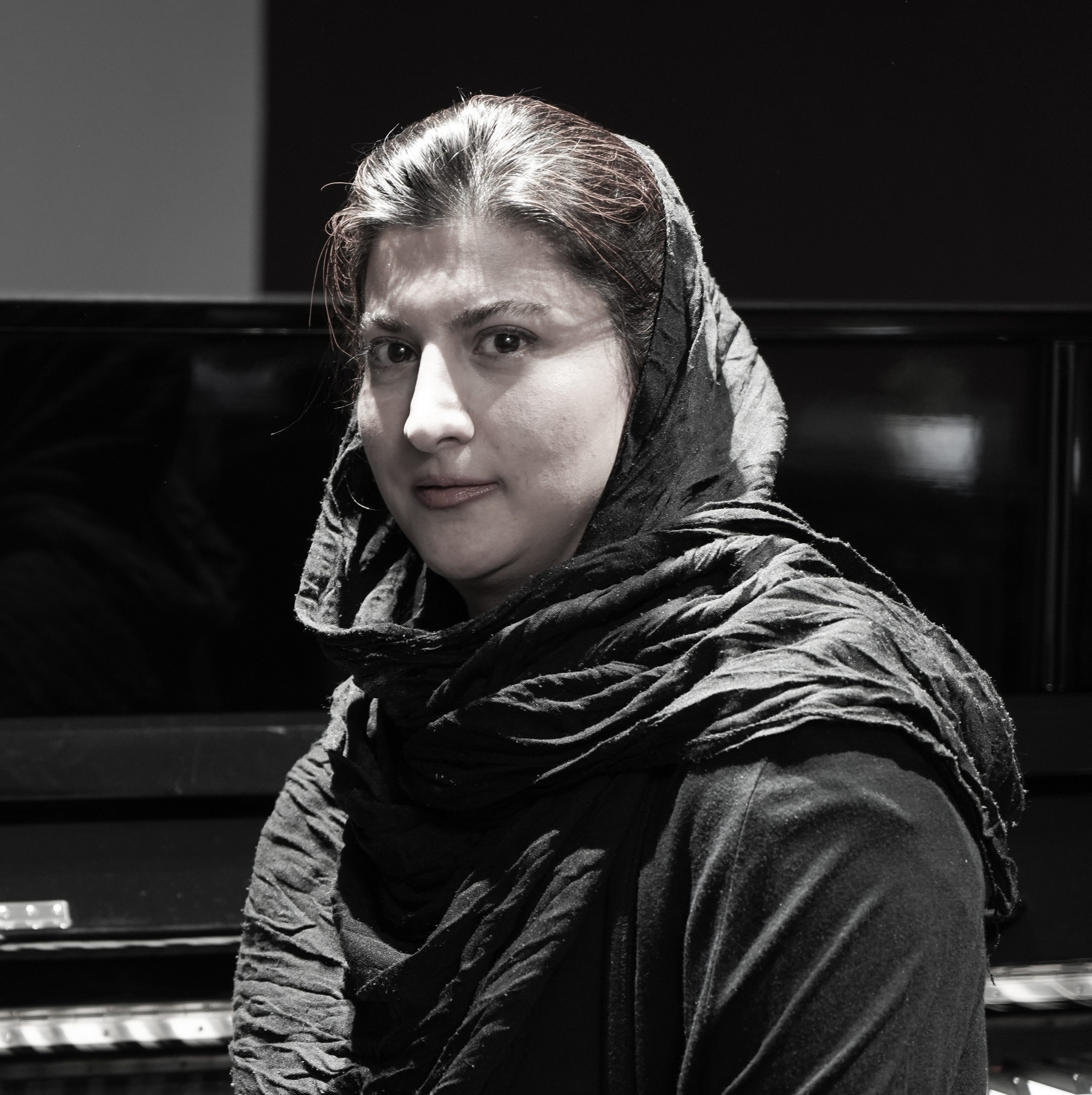 آزاده نهاوندی
